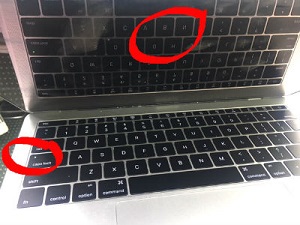 Macbook Pro Retina A1706 lcd tidak ada tampilan layar hitam